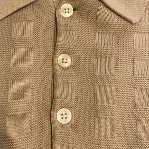 Perry Ellis short sleeve, gently used, Medium. - Picture 6 of 6